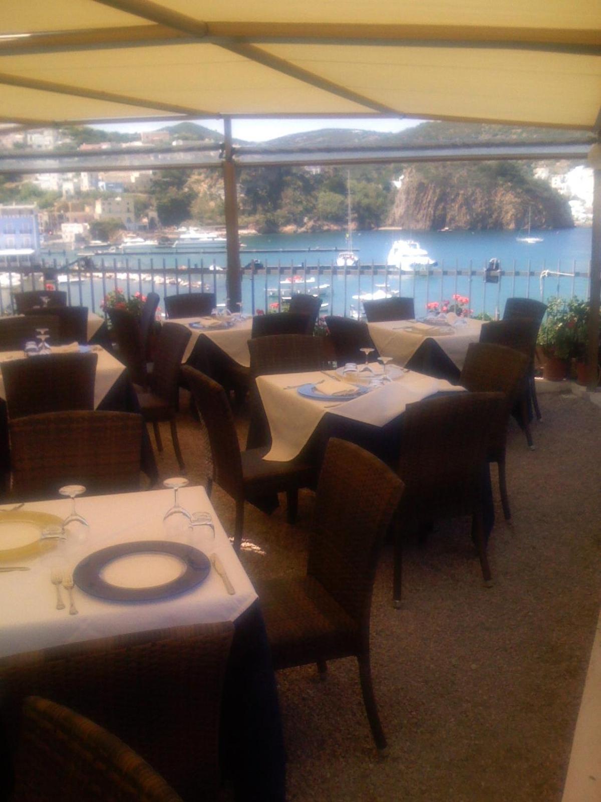 Hotel La Baia Ponza Ngoại thất bức ảnh